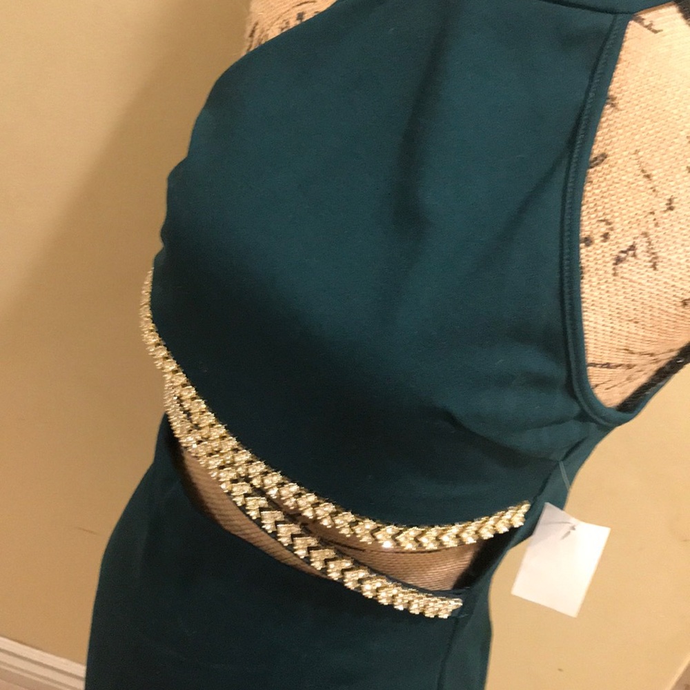 Dress - Picture 3 of 5